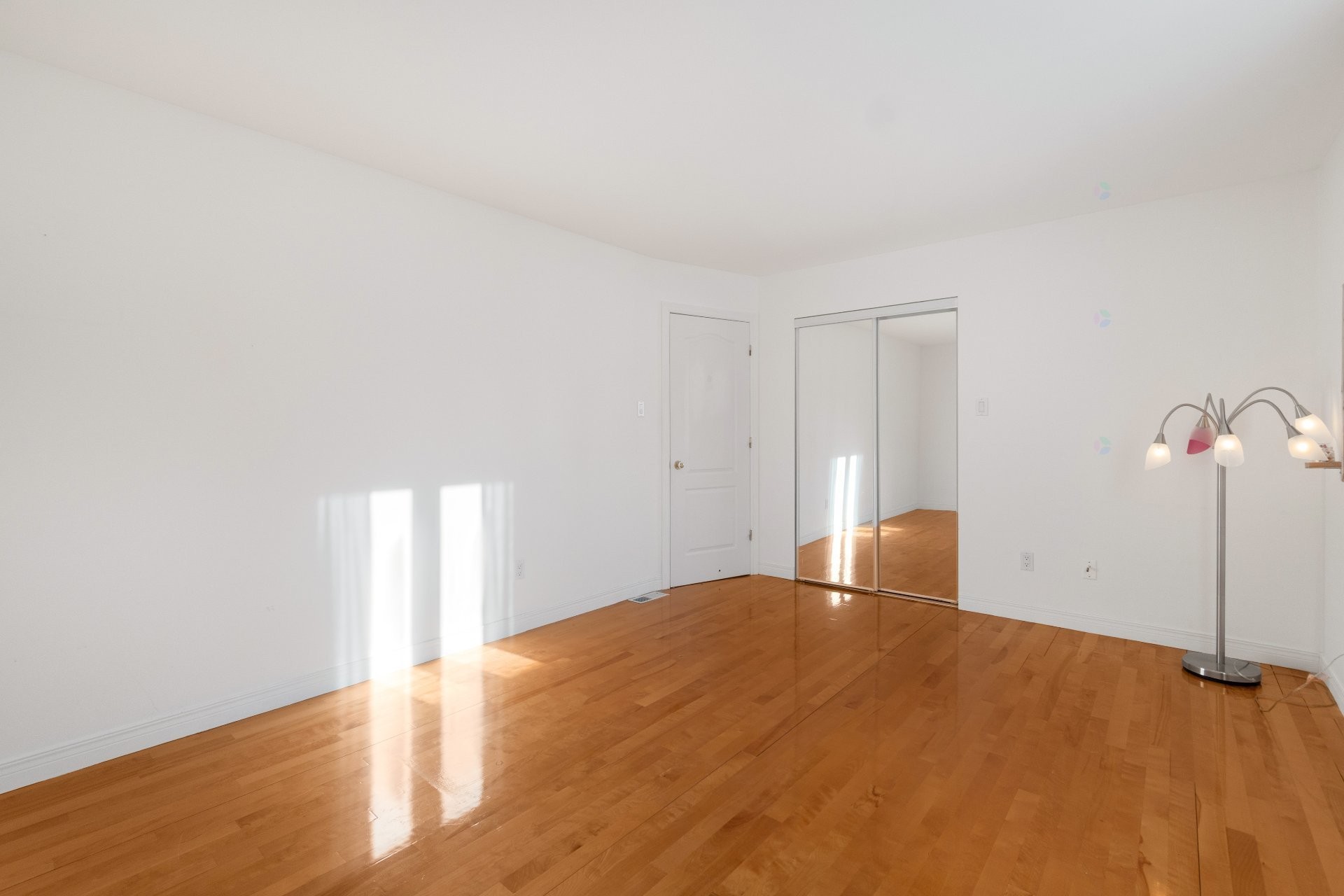 Chambre à coucher - 4452 Rue Du Mont-Blanc, Ascot Corner, QC - Indoor Photo Showing Other Room