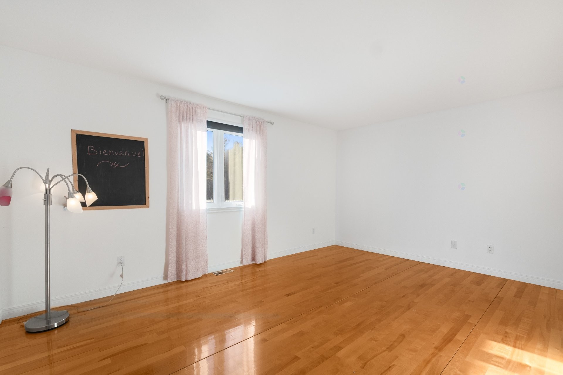 Chambre à coucher - 4452 Rue Du Mont-Blanc, Ascot Corner, QC - Indoor Photo Showing Other Room