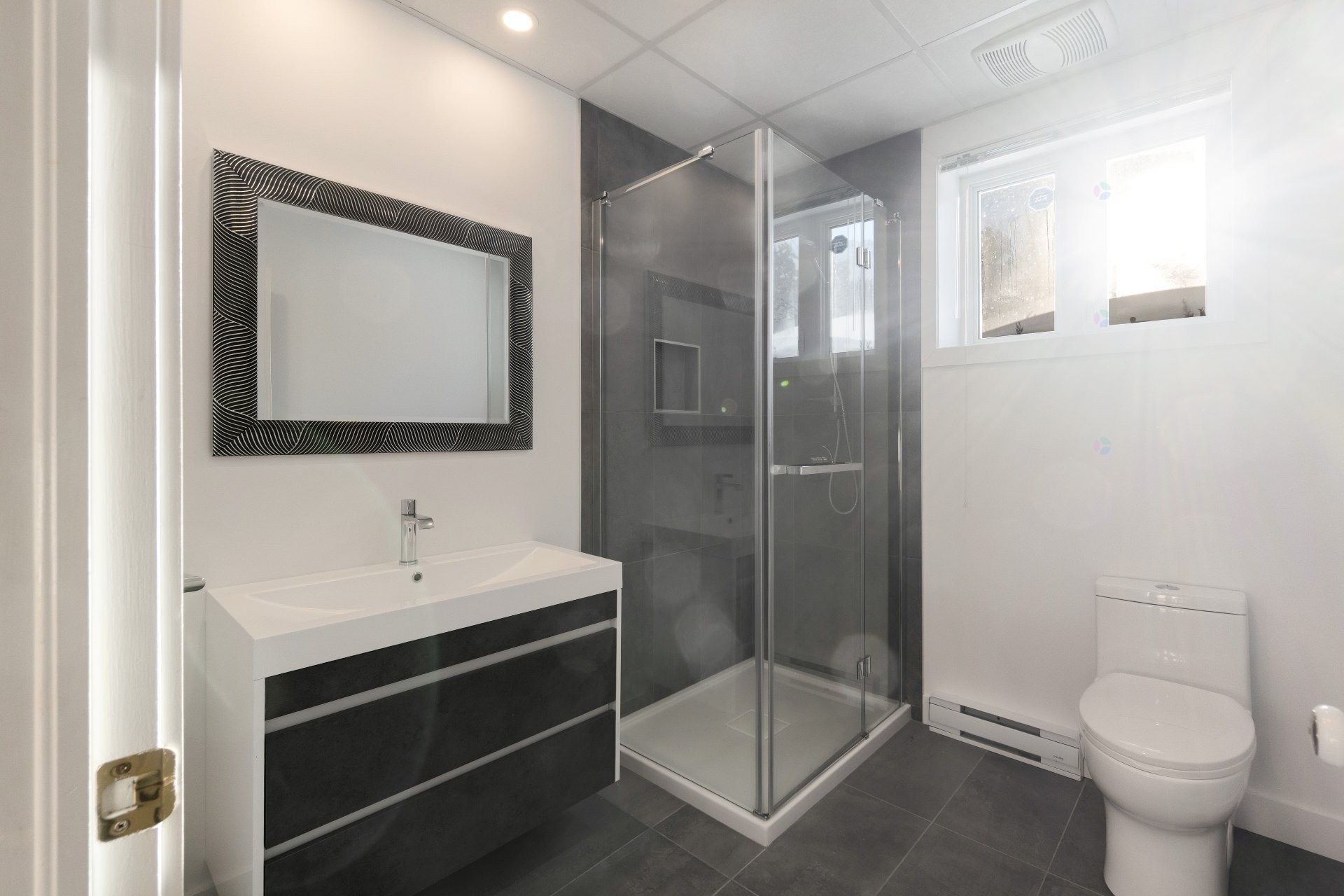 Salle de bains - 4452 Rue Du Mont-Blanc, Ascot Corner, QC - Indoor Photo Showing Bathroom