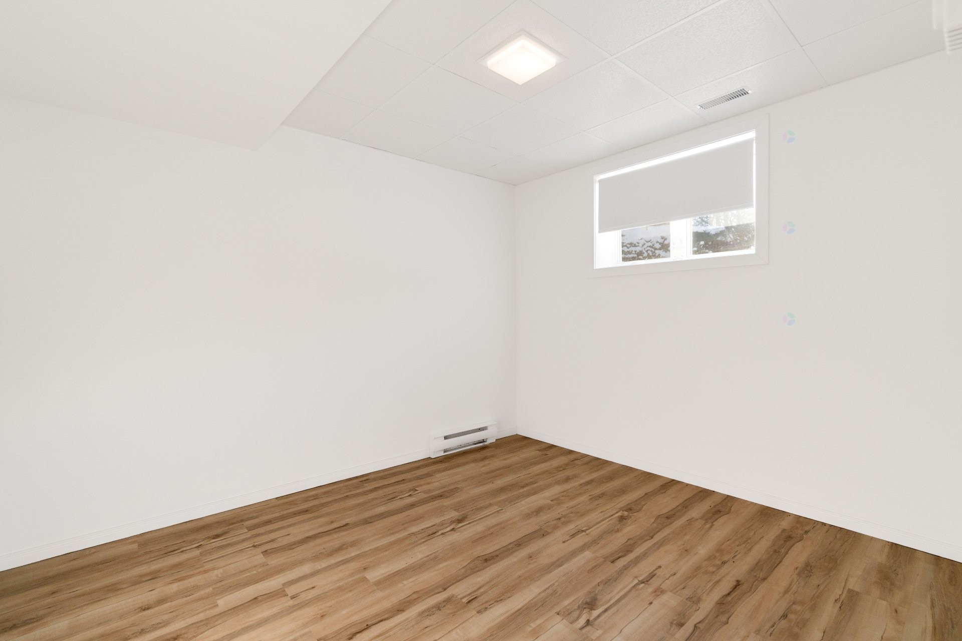Chambre à coucher - 4452 Rue Du Mont-Blanc, Ascot Corner, QC - Indoor Photo Showing Other Room