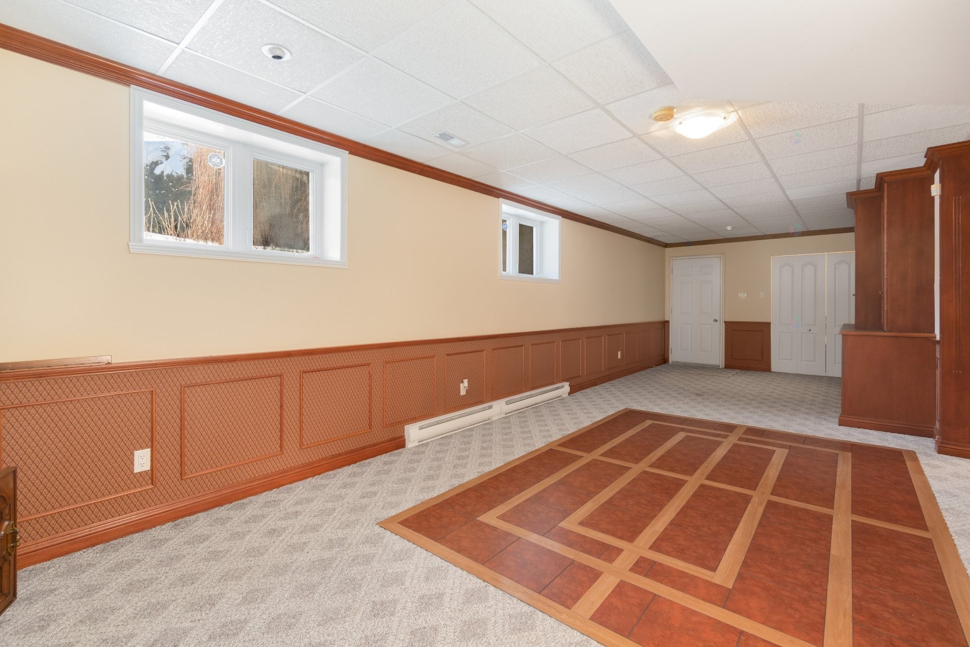 Salle familiale - 4452 Rue Du Mont-Blanc, Ascot Corner, QC - Indoor Photo Showing Other Room