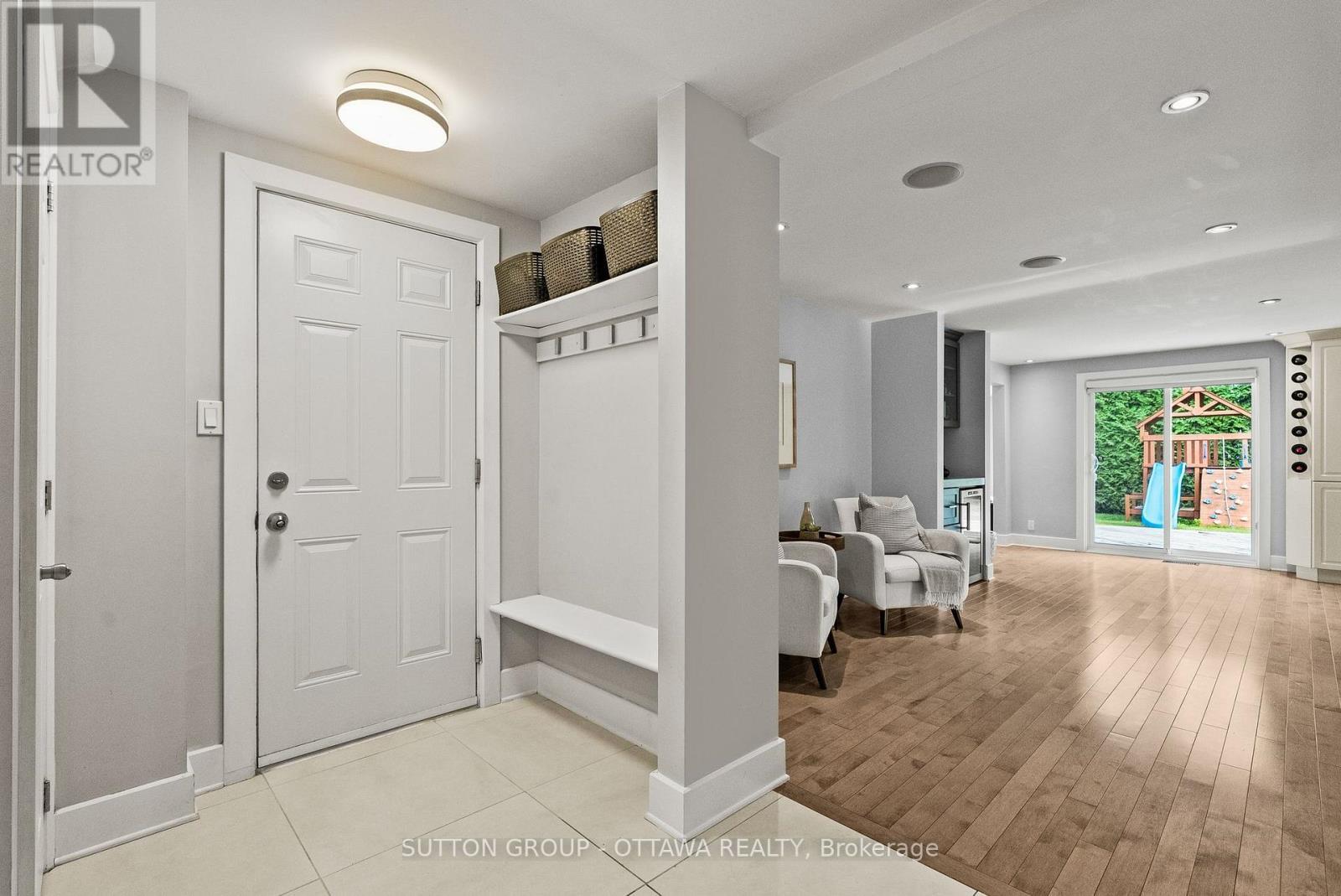 2450 Blackstone Crescent, Ottawa, ON - Indoor Photo Showing Other Room