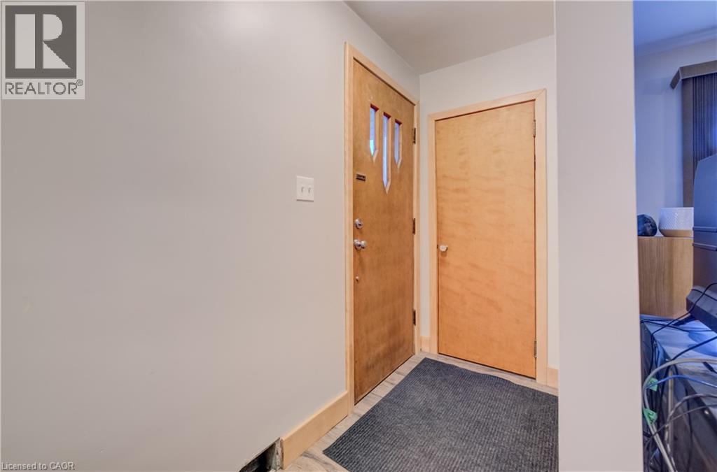 1864 Coronation Boulevard, Cambridge, ON - Indoor Photo Showing Other Room