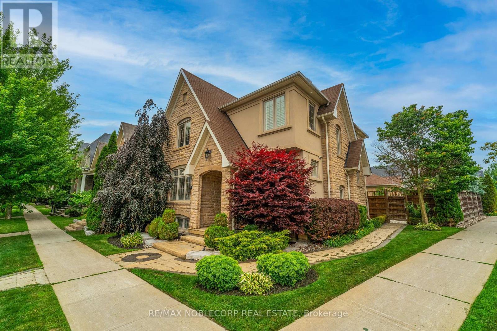 2 Glengordon Crescent, Markham, ON - Outdoor With Facade