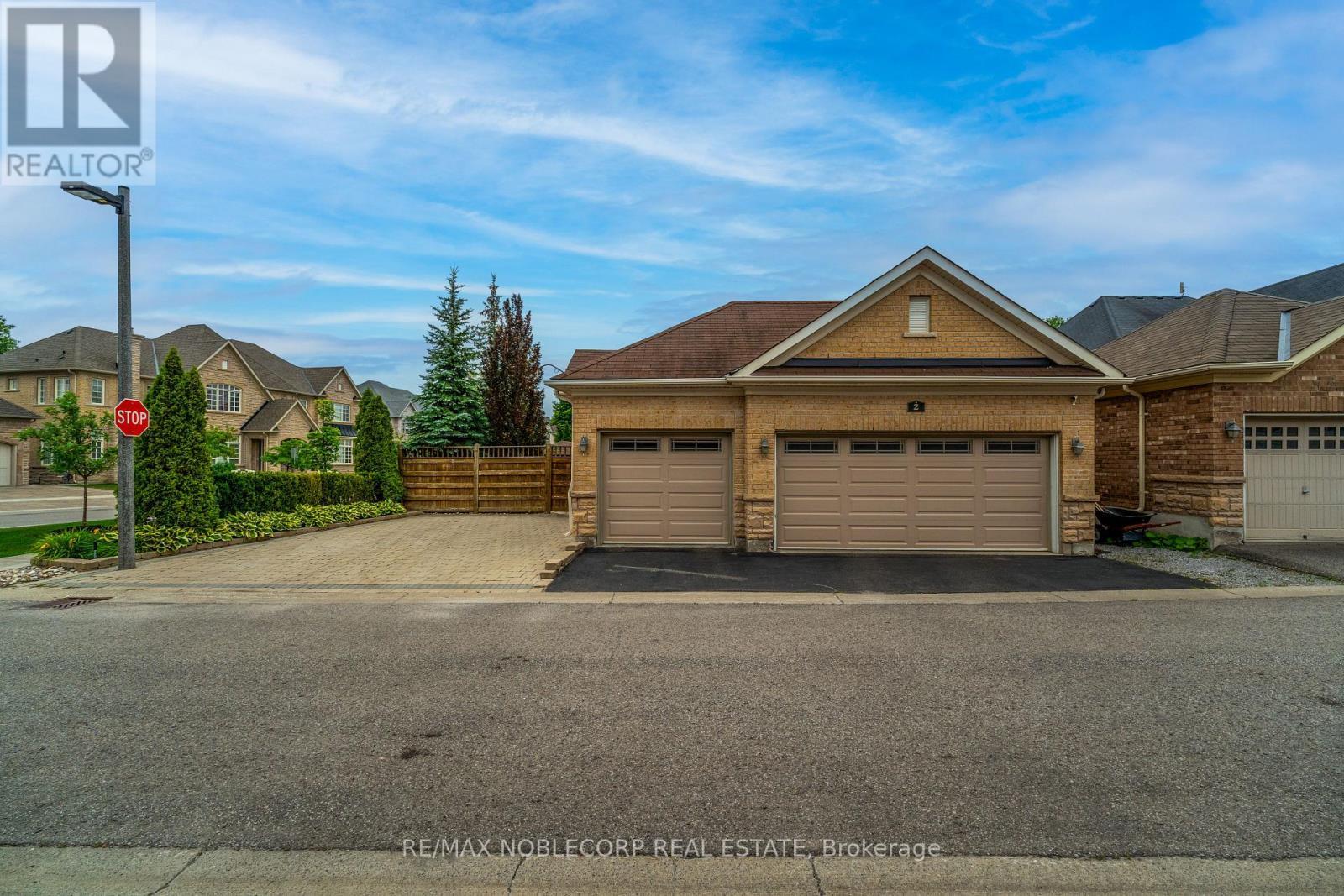 2 Glengordon Crescent, Markham, ON - Outdoor