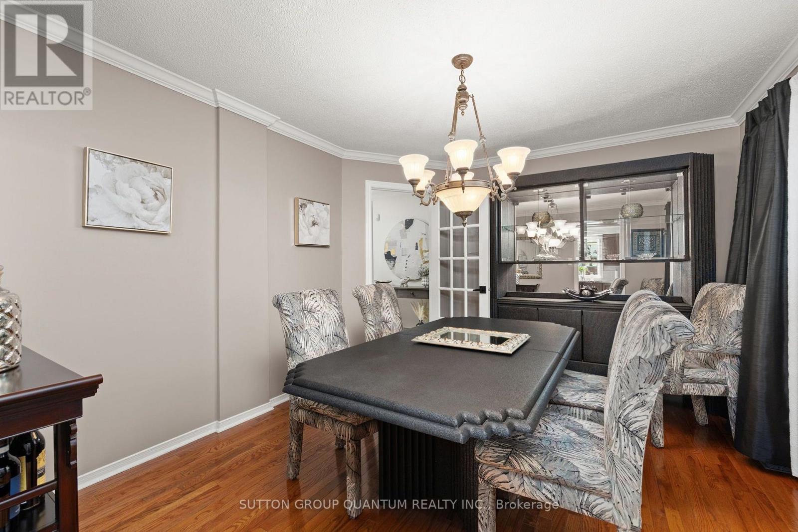 Dining Room - 6187 Camgreen Circle, Mississauga, ON - Indoor Photo Showing Dining Room