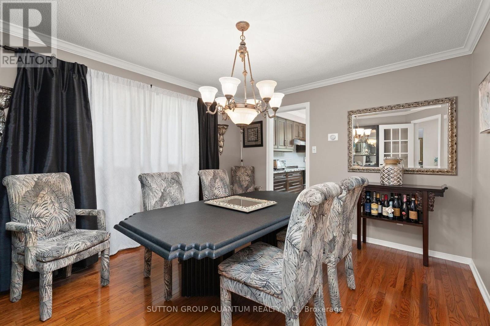 Dining Room - 6187 Camgreen Circle, Mississauga, ON - Indoor Photo Showing Dining Room