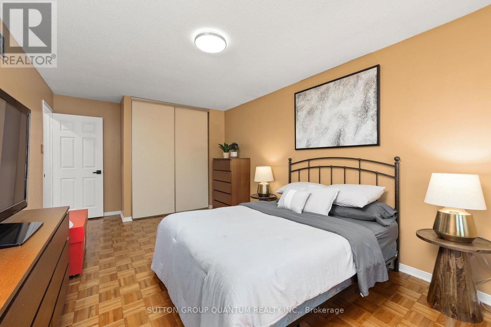 3rd Bedroom - 6187 Camgreen Circle, Mississauga, ON - Indoor Photo Showing Bedroom