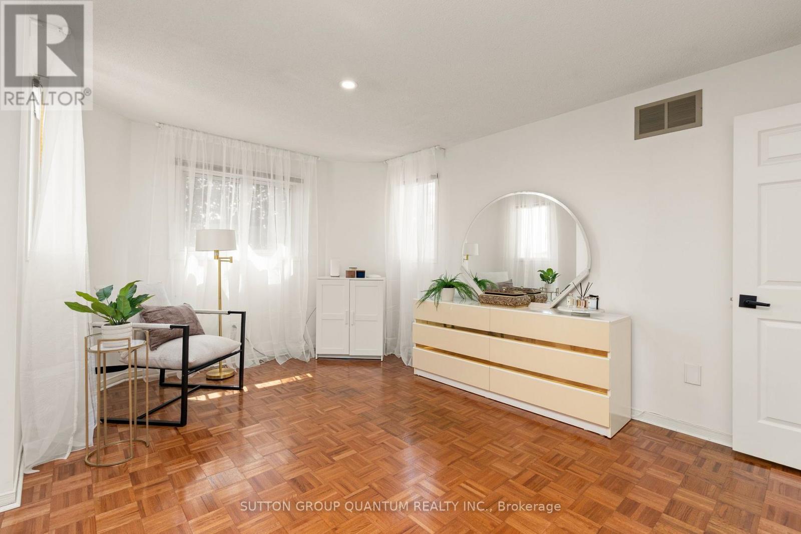 Primary Bedroom - 6187 Camgreen Circle, Mississauga, ON - Indoor Photo Showing Other Room