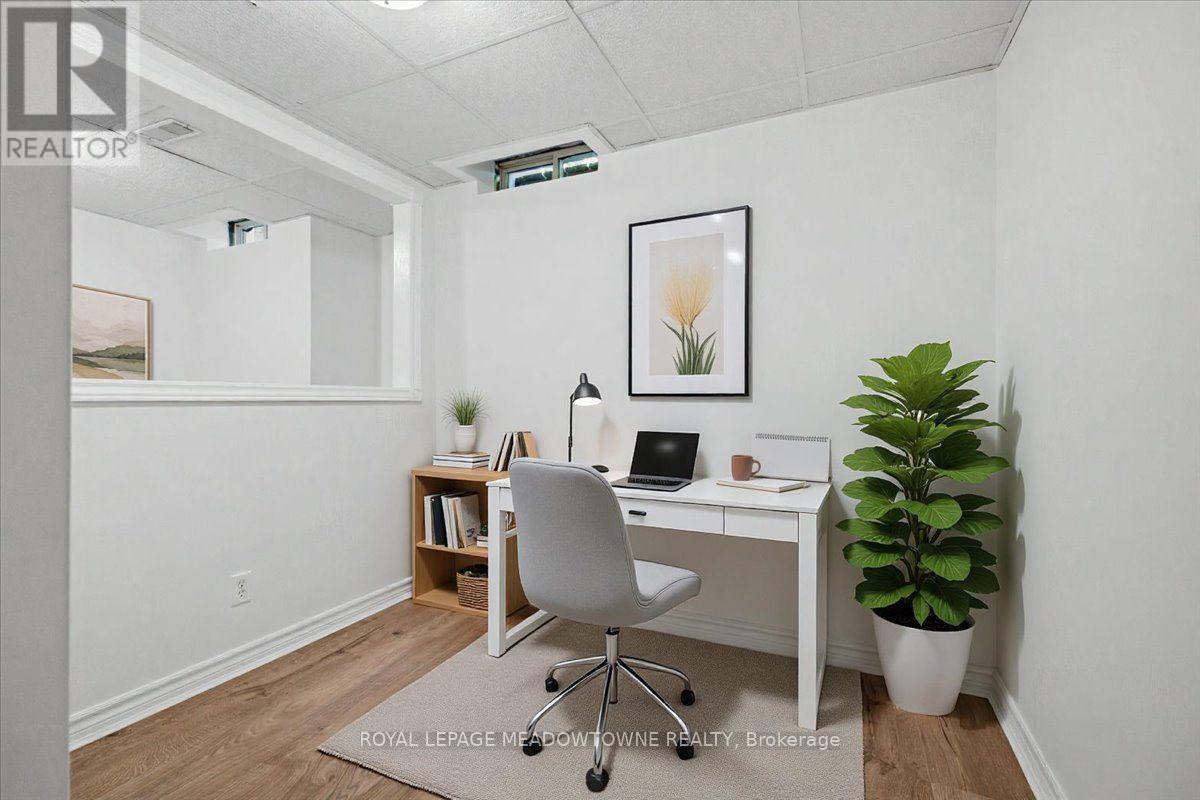 2068 Broadleaf Crescent, Burlington, ON - Indoor Photo Showing Office