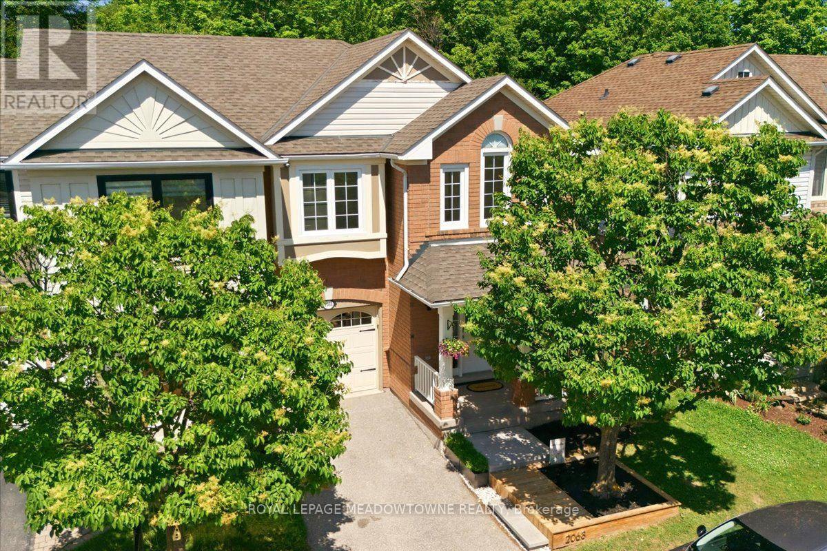 2068 Broadleaf Crescent, Burlington, ON - Outdoor