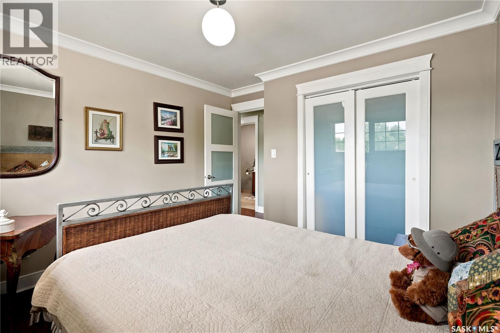 22 Wesson Bay, Regina, SK - Indoor Photo Showing Bedroom
