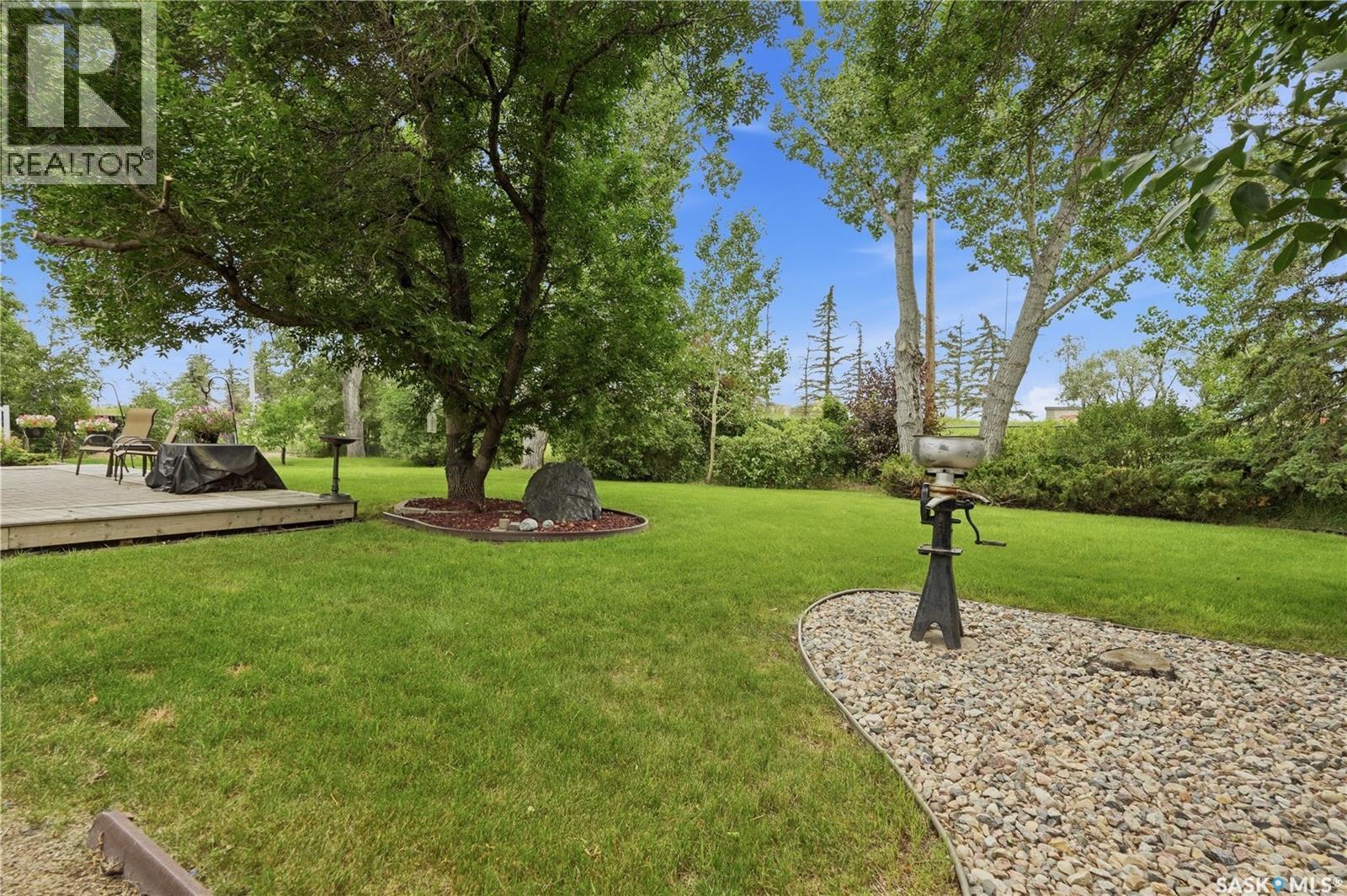 22 Wesson Bay, Regina, SK - Outdoor