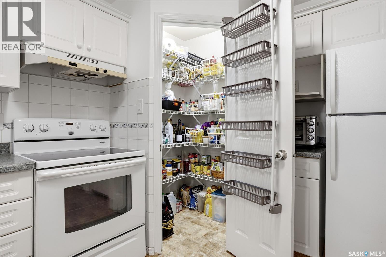 5464 Rochdale Boulevard, Regina, SK - Indoor