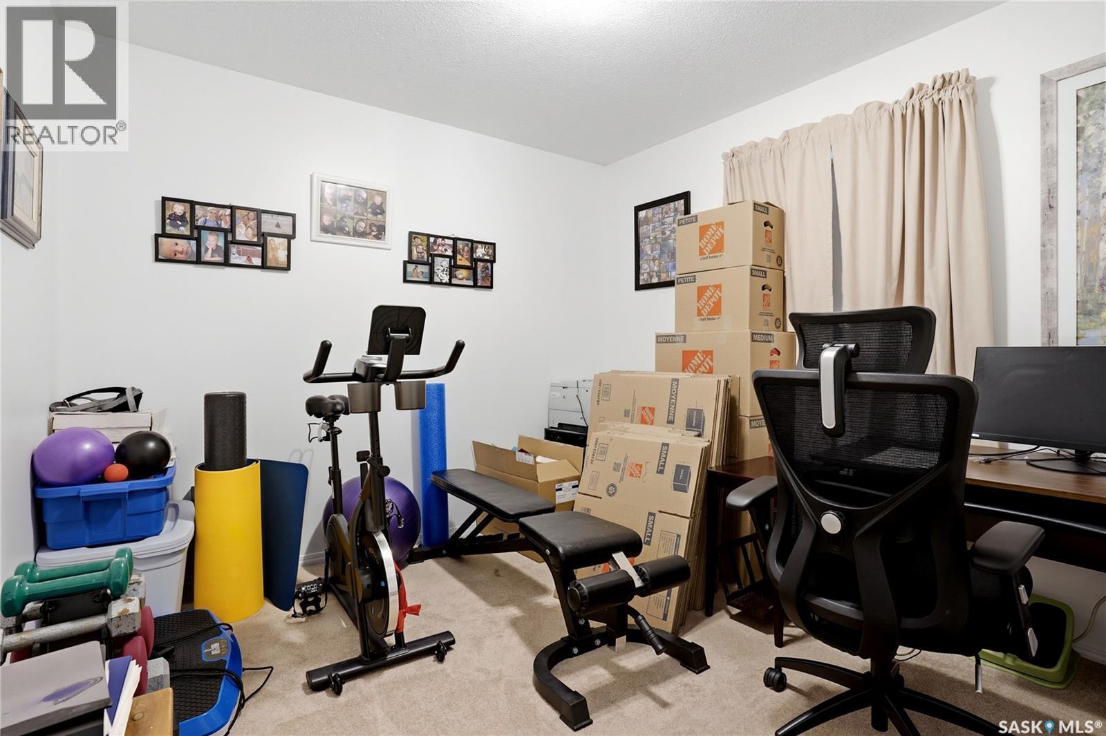 5464 Rochdale Boulevard, Regina, SK - Indoor