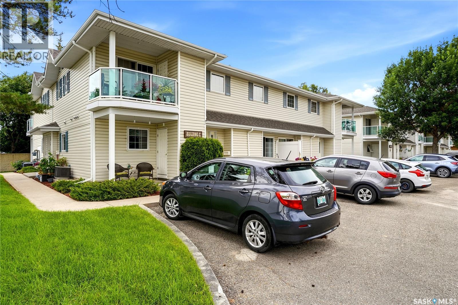 5464 Rochdale Boulevard, Regina, SK - Outdoor