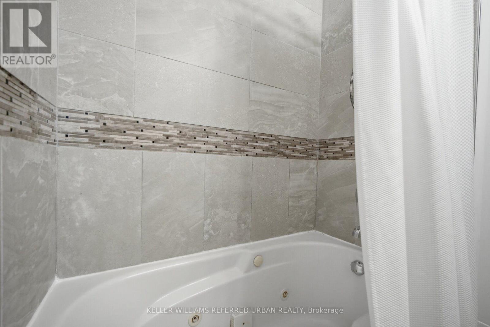153 Mcintosh Street, Toronto, ON - Indoor Photo Showing Bathroom