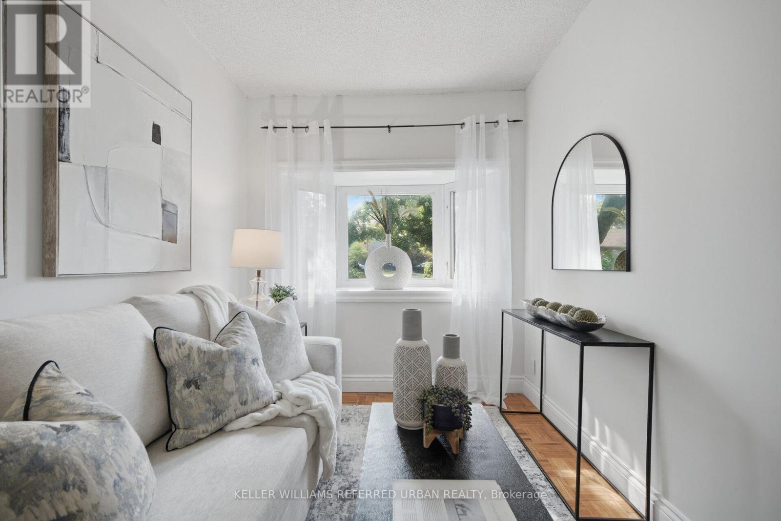 153 Mcintosh Street, Toronto, ON - Indoor
