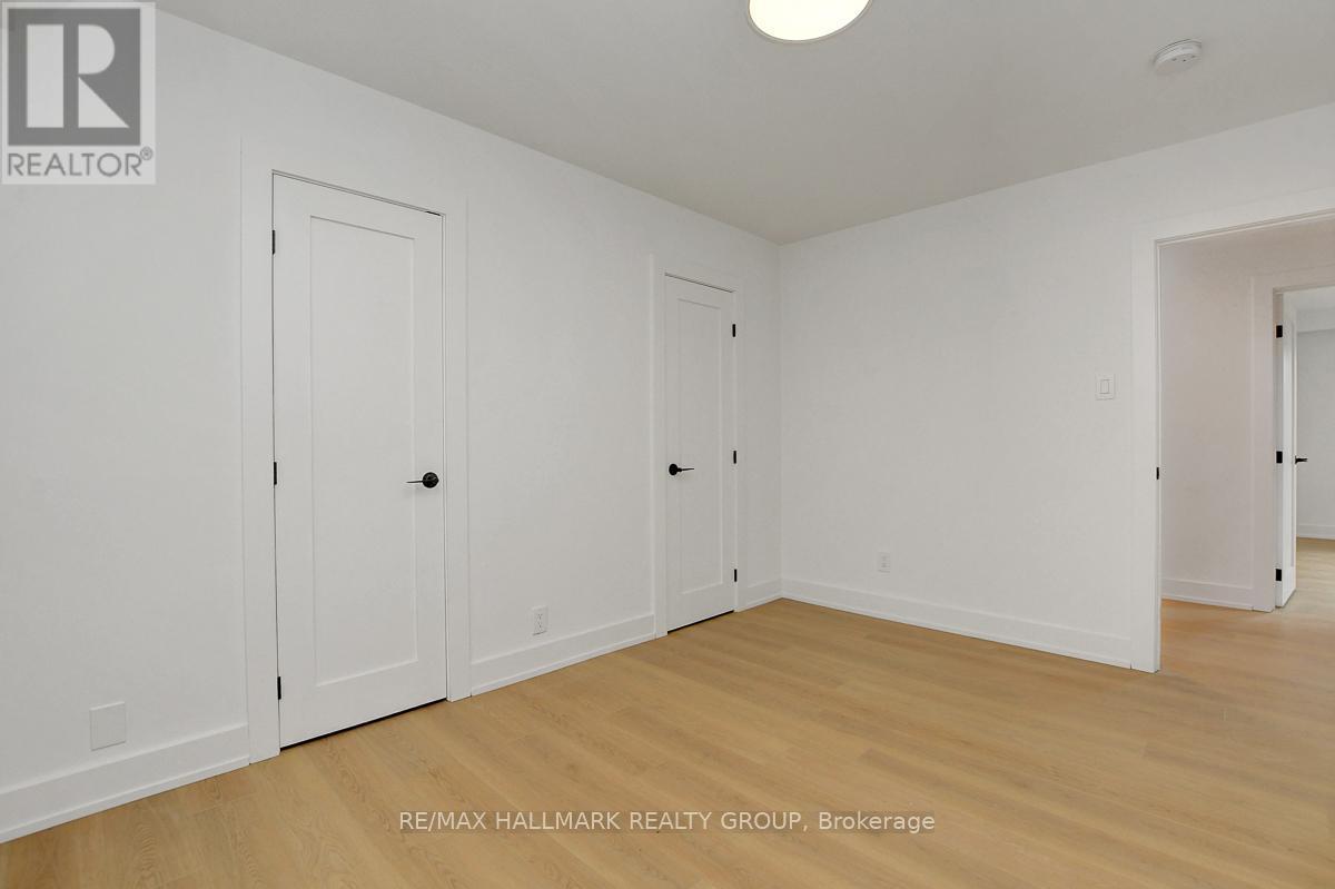 269 Michel Circle, Ottawa, ON - Indoor Photo Showing Other Room