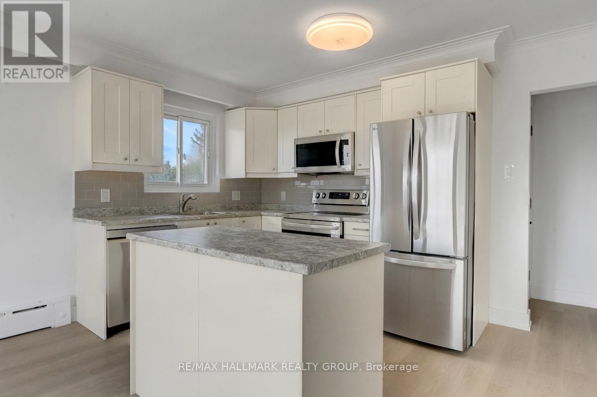 269 Michel Circle, Ottawa, ON - Indoor Photo Showing Kitchen