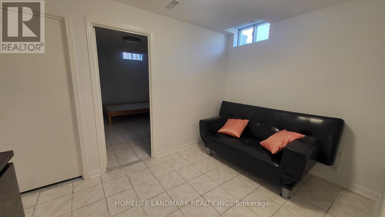 75 Maitland Drive, Markham, ON - Indoor Photo Showing Other Room