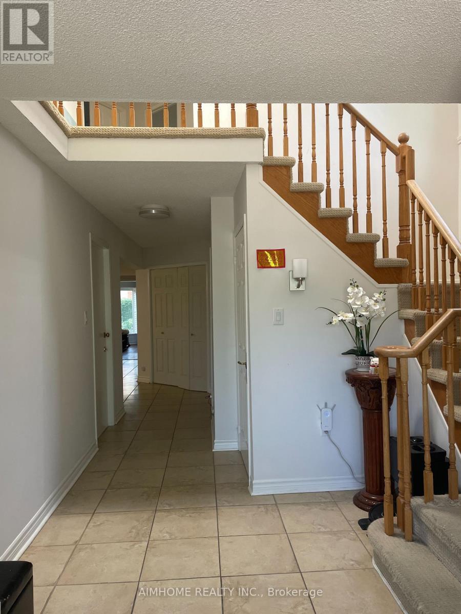 4072 Colonial Drive, Mississauga, ON - Indoor Photo Showing Other Room