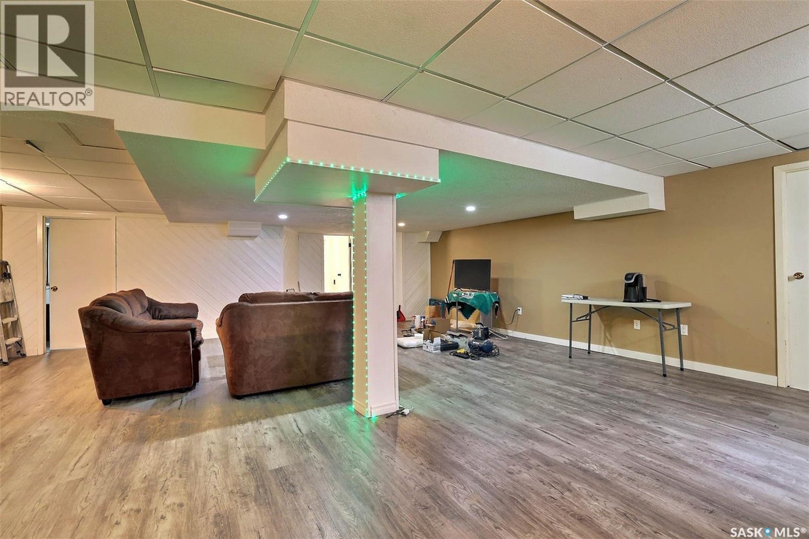 122 Edenwold Crescent, Regina, SK - Indoor