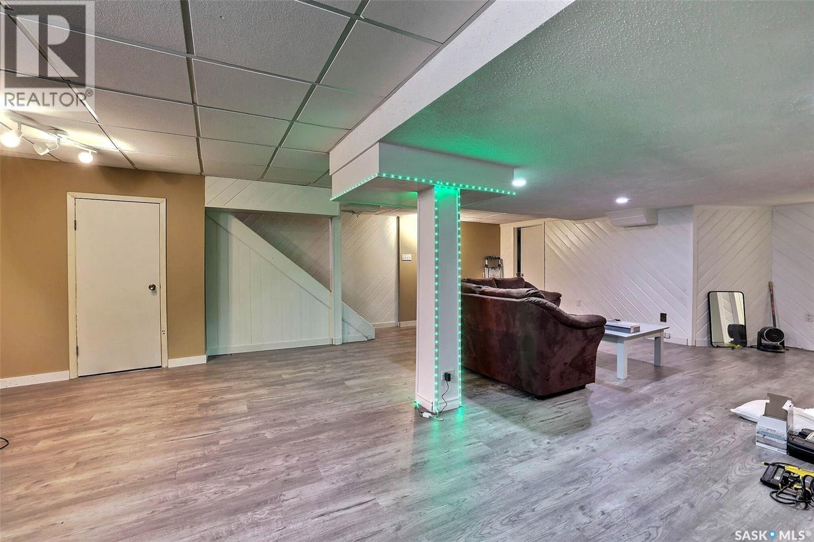122 Edenwold Crescent, Regina, SK - Indoor Photo Showing Other Room