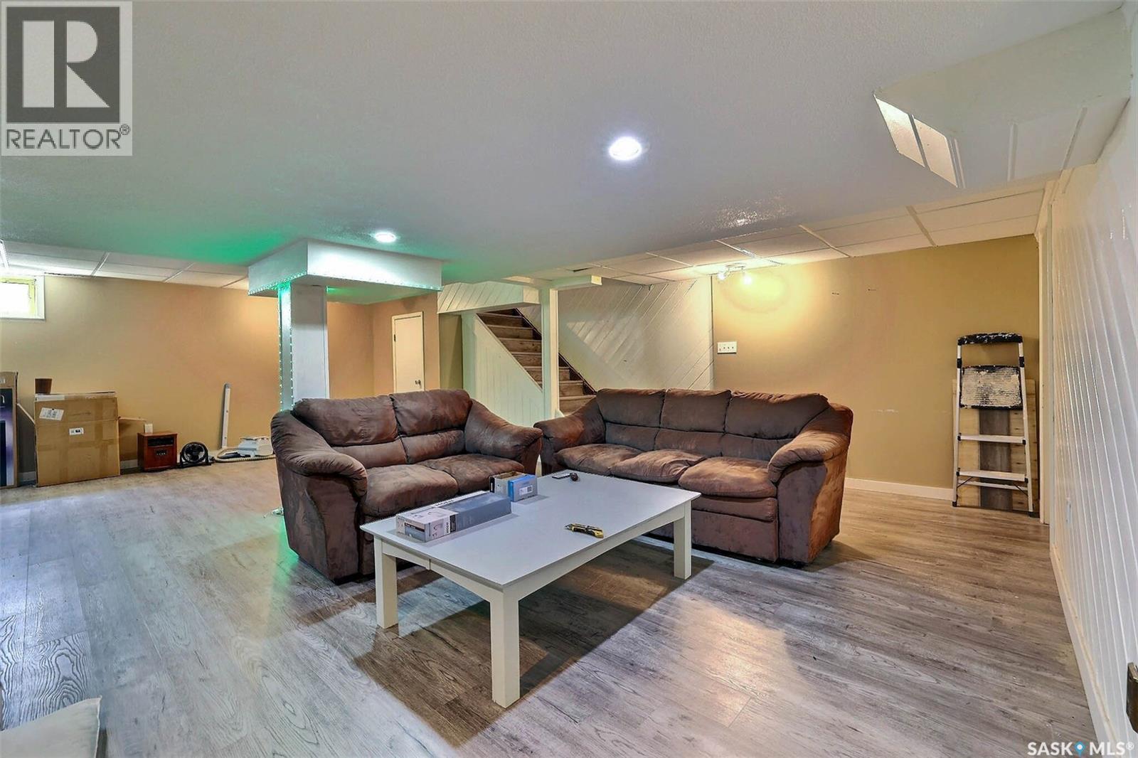 122 Edenwold Crescent, Regina, SK - Indoor Photo Showing Living Room