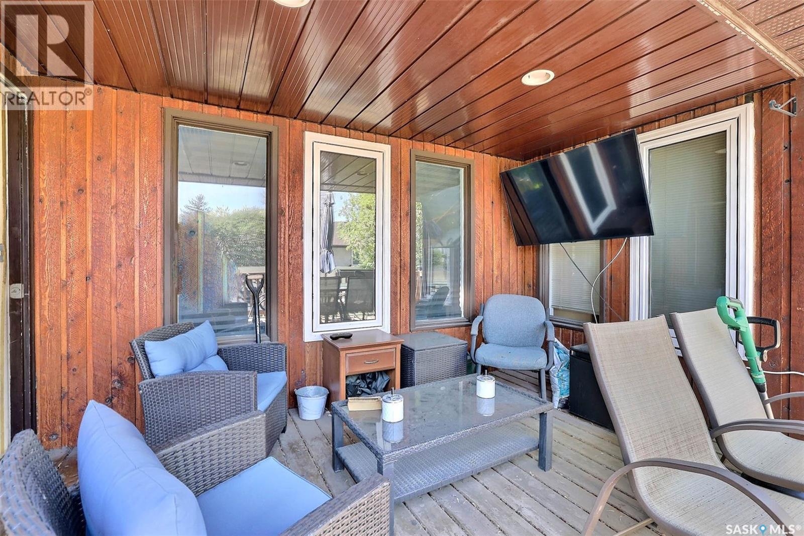 122 Edenwold Crescent, Regina, SK - Outdoor With Deck Patio Veranda With Exterior