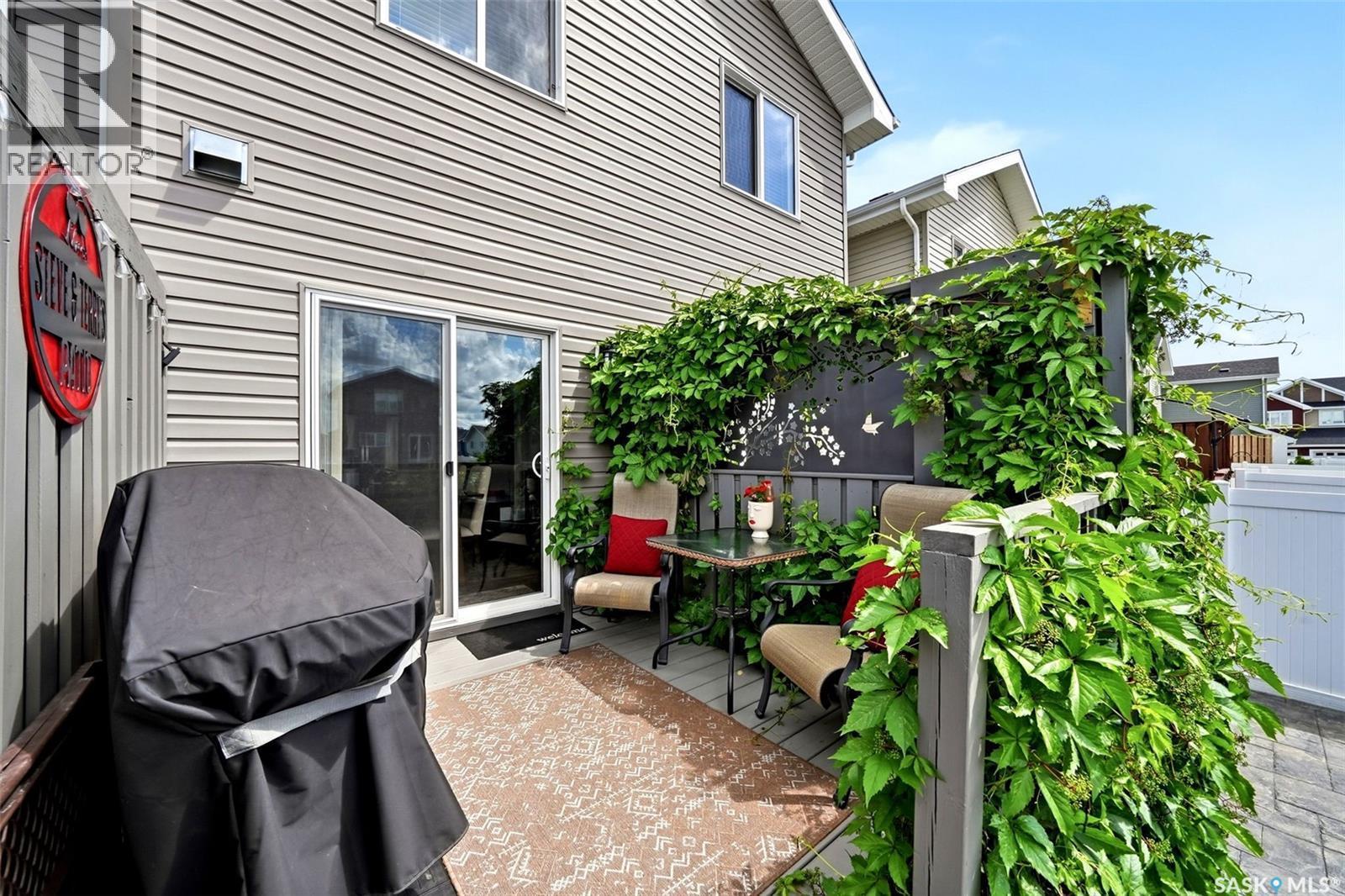 3154 Green Stone Road, Regina, SK - Outdoor