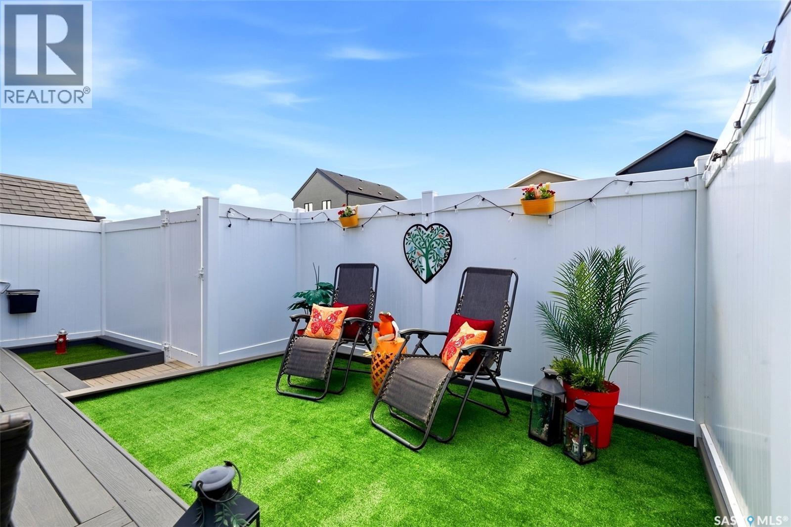 3154 Green Stone Road, Regina, SK - Outdoor