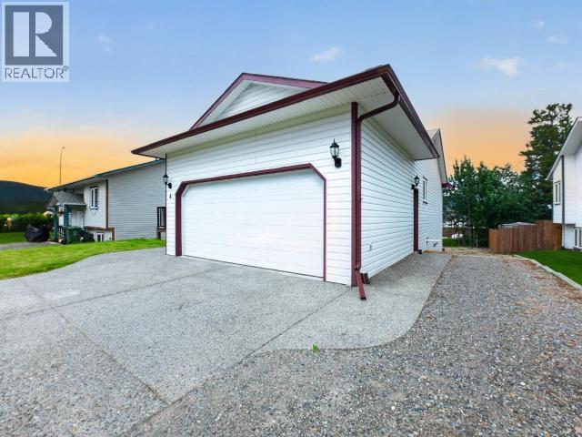 4 Ruby Lane, Whitehorse, YT - Outdoor With Exterior