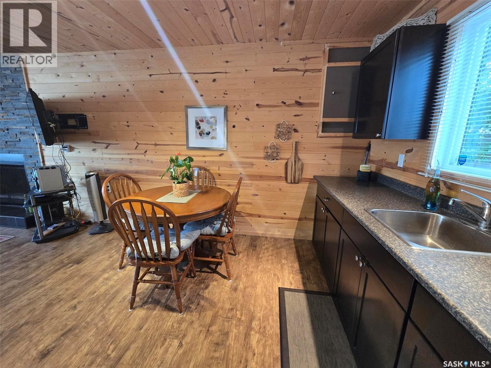 620 Surfside Drive E, Crooked Lake, SK - Indoor