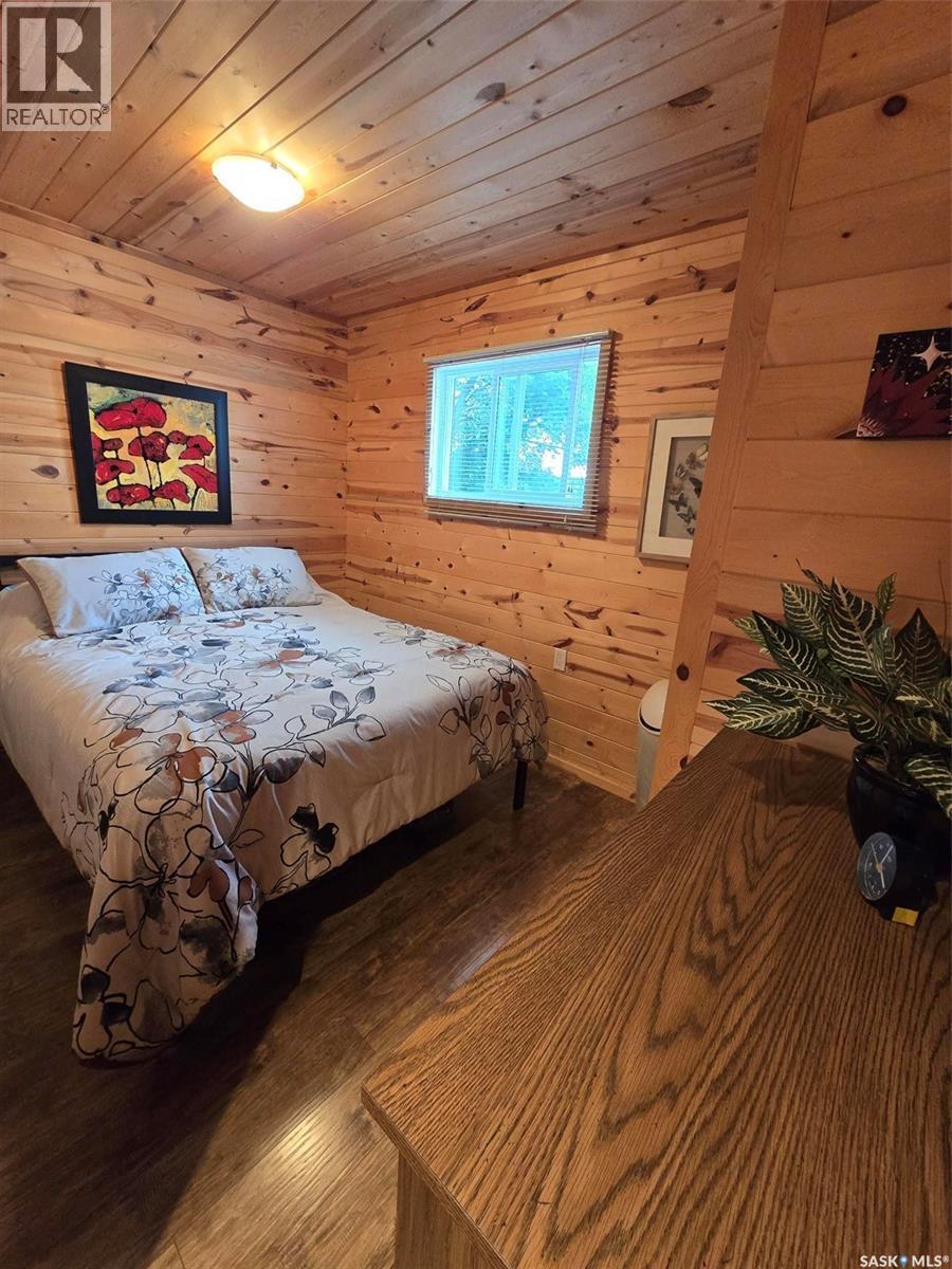 620 Surfside Drive E, Crooked Lake, SK - Indoor Photo Showing Bedroom