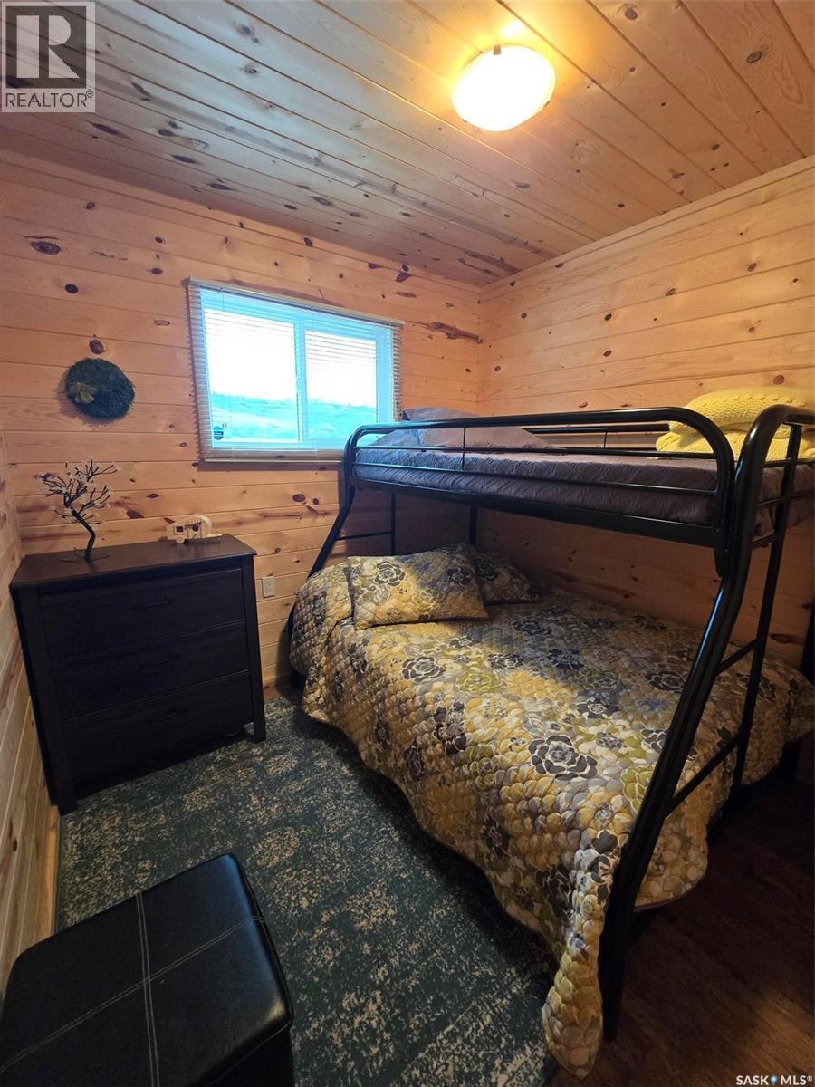 620 Surfside Drive E, Crooked Lake, SK - Indoor Photo Showing Bedroom