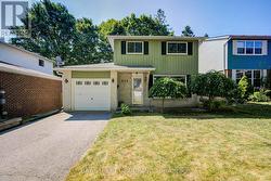 214 WILLIAM ROE BOULEVARD Newmarket, ON L3Y 1B5