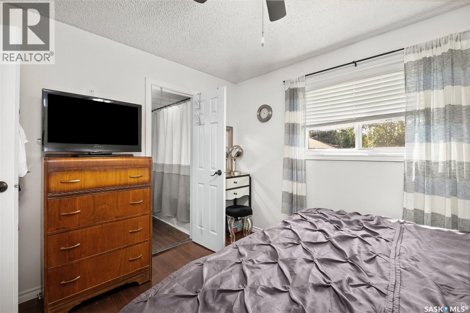 3075 Sherman Drive, Prince Albert, SK - Indoor Photo Showing Bedroom