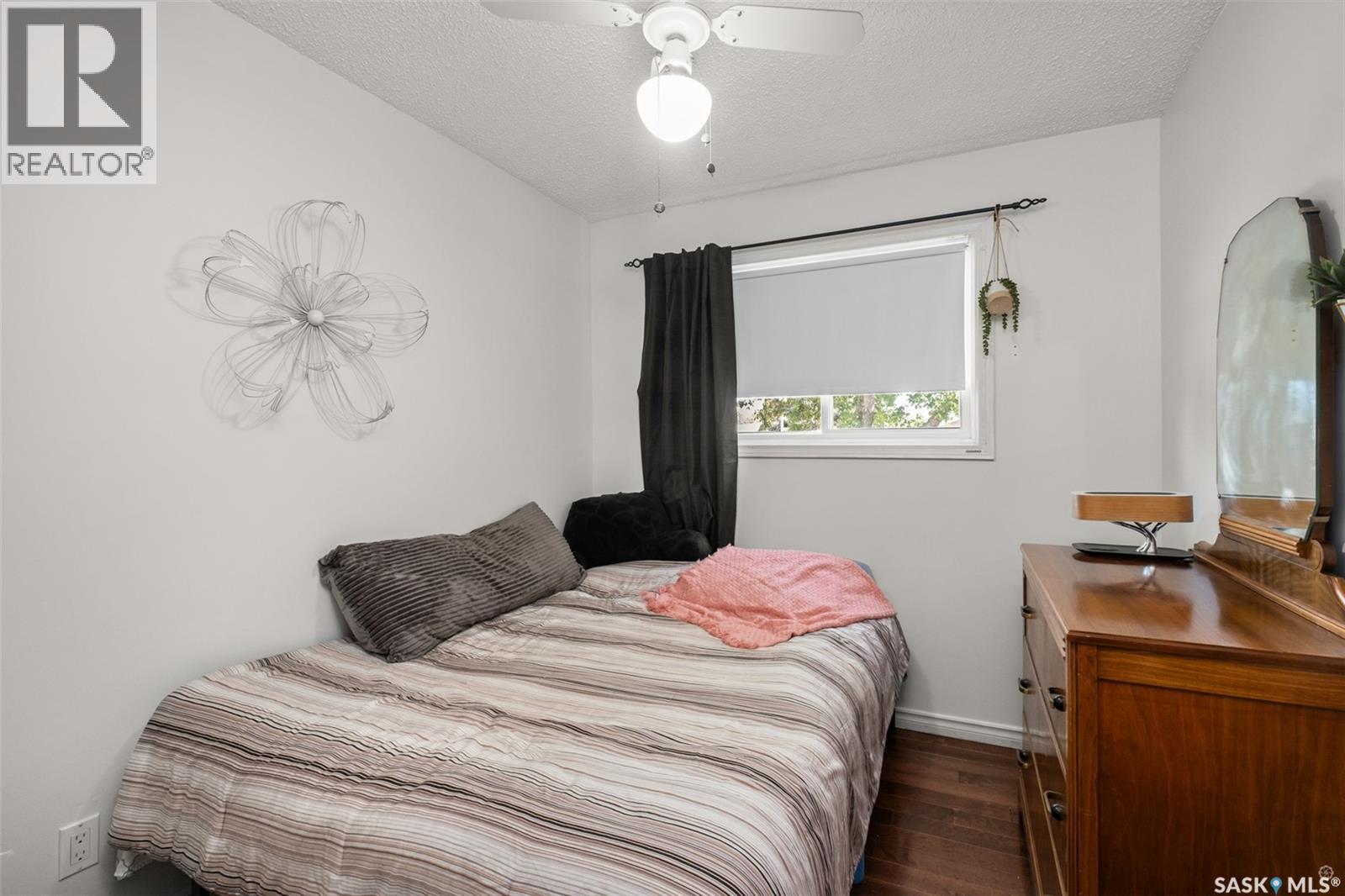 3075 Sherman Drive, Prince Albert, SK - Indoor Photo Showing Bedroom