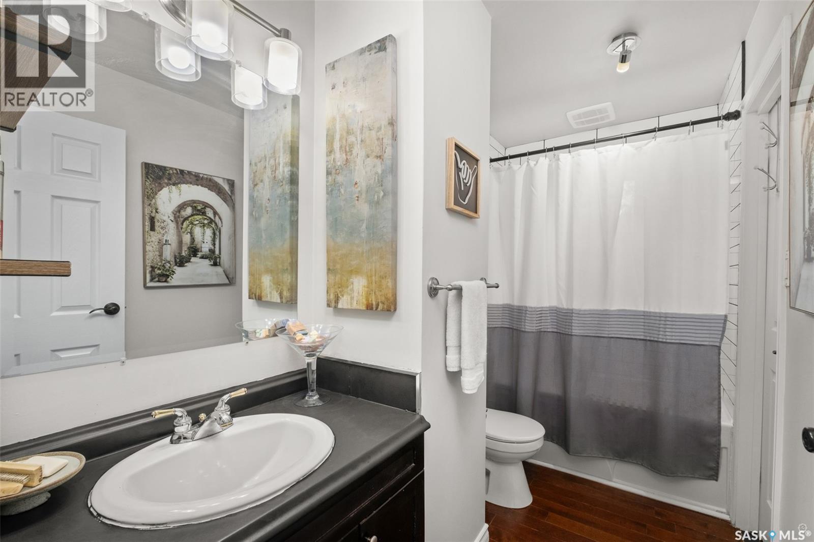 3075 Sherman Drive, Prince Albert, SK - Indoor Photo Showing Bathroom