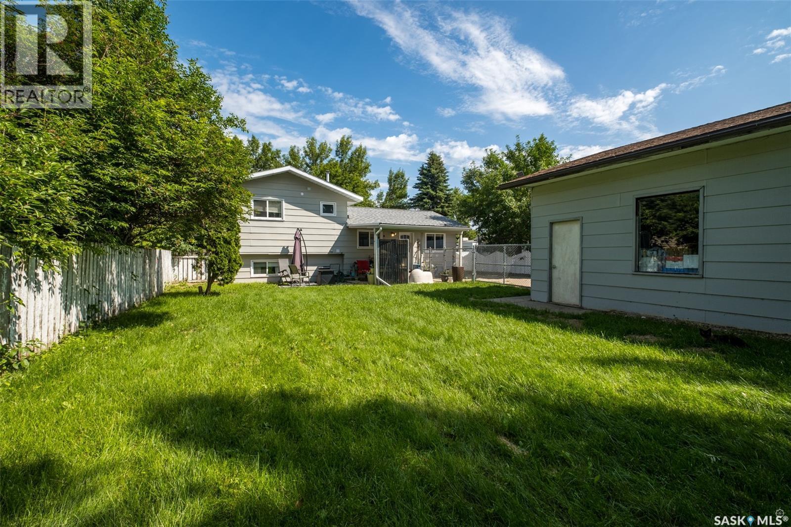 3075 Sherman Drive, Prince Albert, SK - Outdoor With Deck Patio Veranda