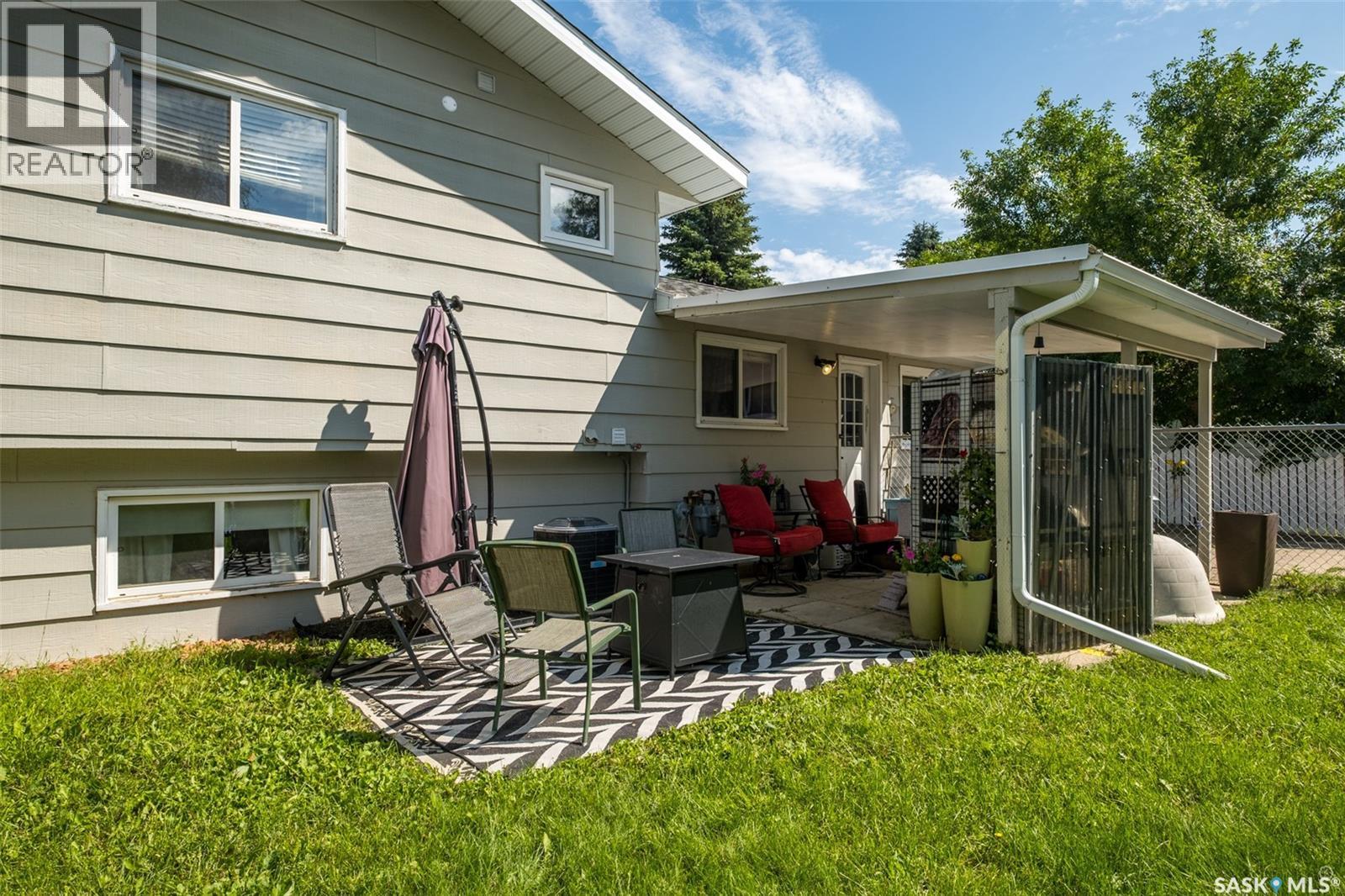 3075 Sherman Drive, Prince Albert, SK - Outdoor With Deck Patio Veranda With Exterior