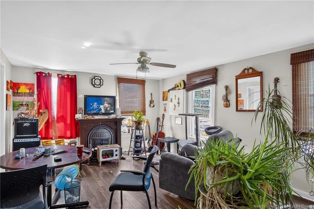 135 Riverview Dr, Saint John, NB - Indoor Photo Showing Other Room With Fireplace