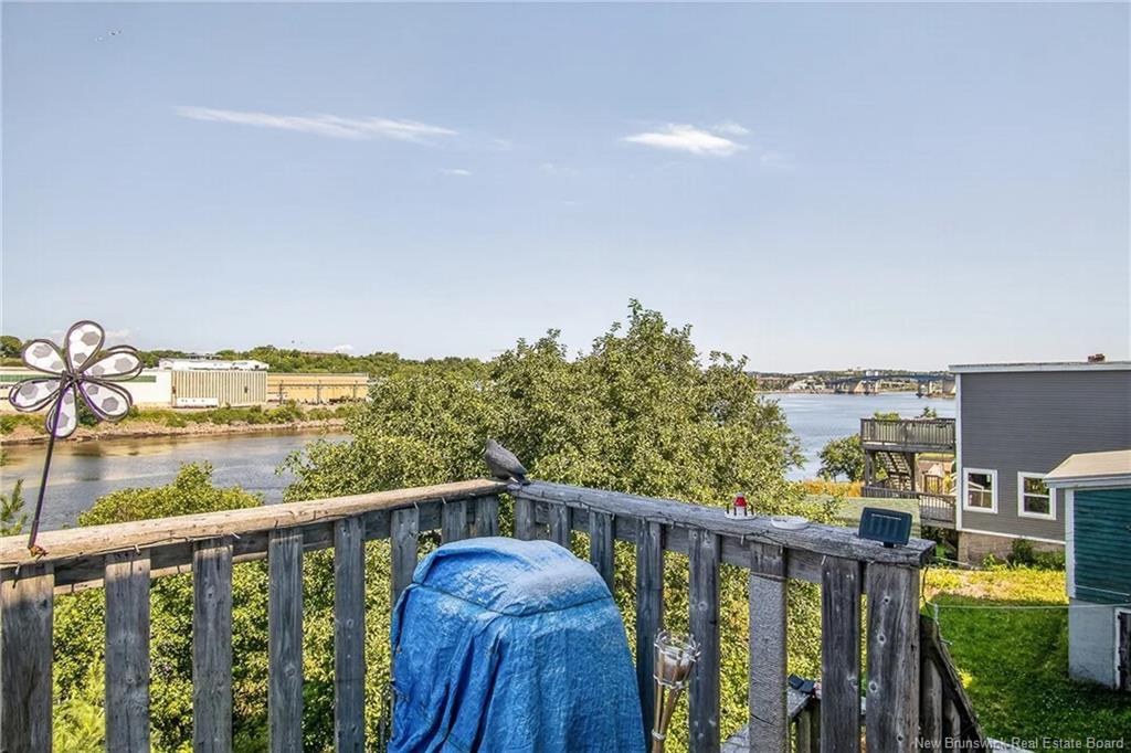 135 Riverview Dr, Saint John, NB - Outdoor With Body Of Water