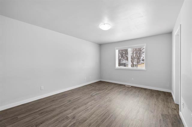 496 Hethrington Ave, Winnipeg, MB - Indoor Photo Showing Other Room