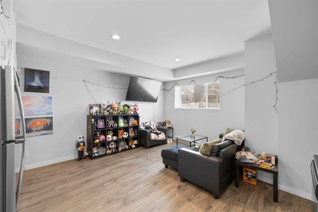 496 Hethrington Ave, Winnipeg, MB - Indoor