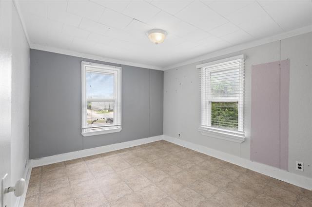 377 Main St, St Adolphe, MB - Indoor Photo Showing Other Room