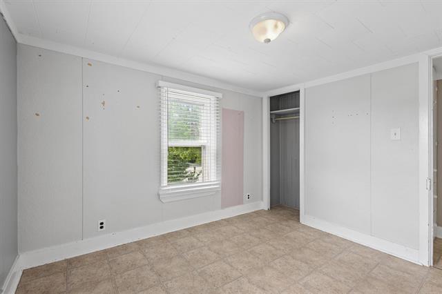 377 Main St, St Adolphe, MB - Indoor Photo Showing Other Room