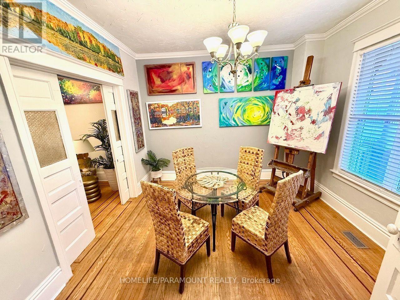 44 Bristol Street, Hamilton, ON - Indoor Photo Showing Dining Room