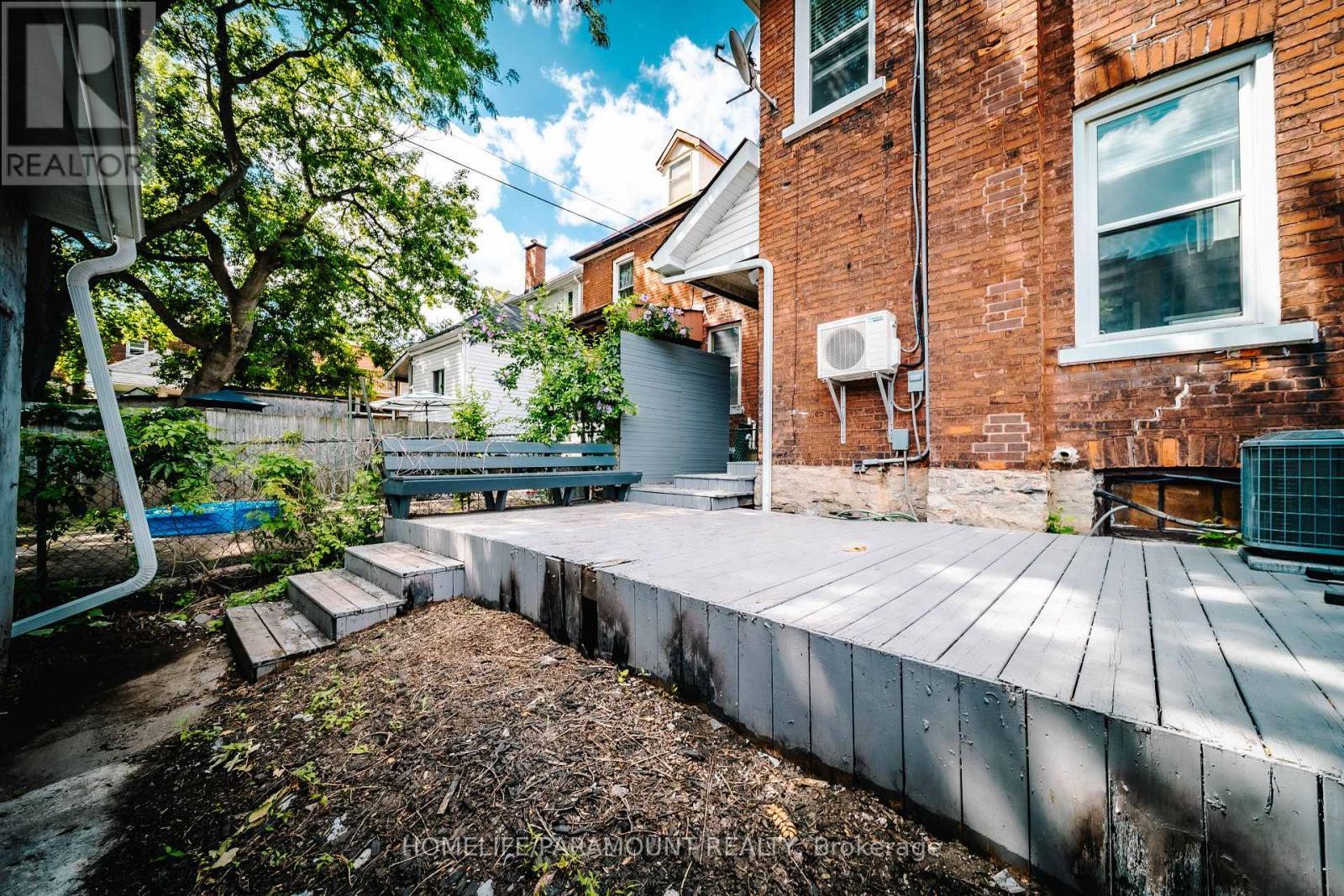 44 Bristol Street, Hamilton, ON - Outdoor
